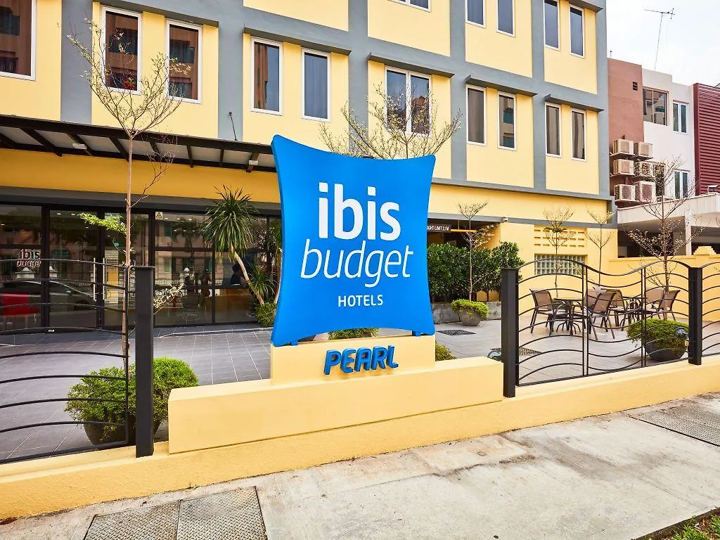 Hotel Ibis Budget Singapore Pearl 2*,