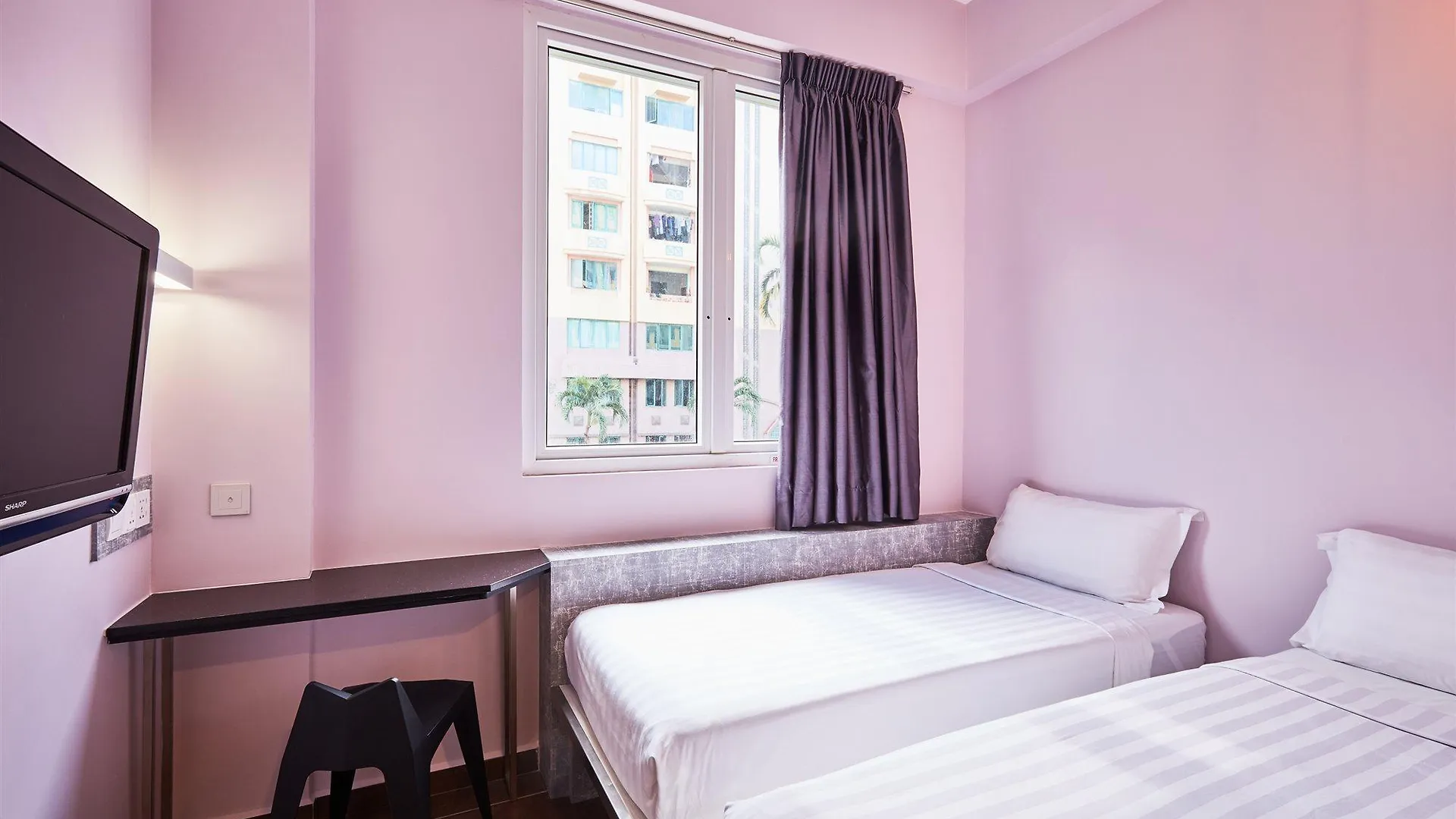 Hotel Ibis Budget Singapore Pearl 2*,  Singapur