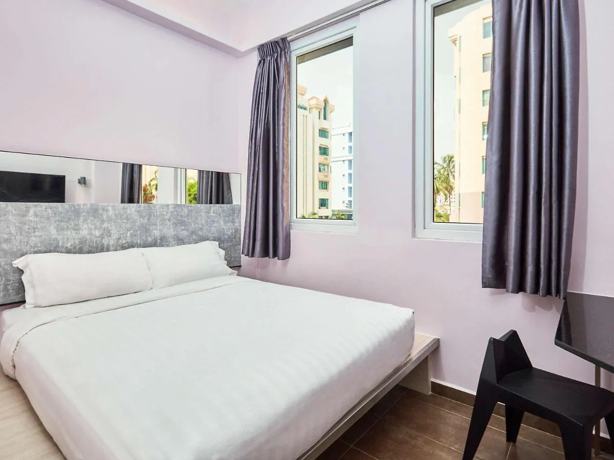 Отель Ibis Budget Singapore Pearl